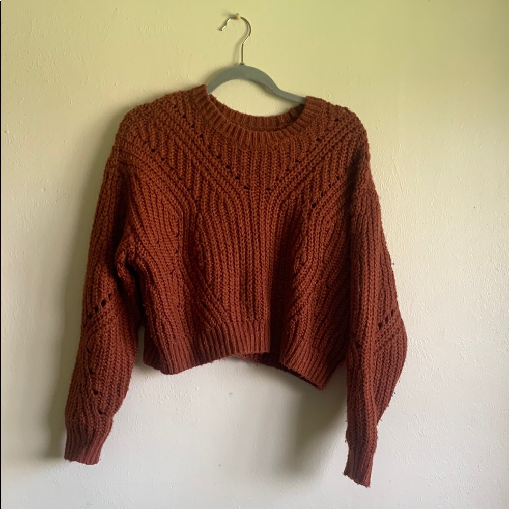Kendall & Kylie Crew Neck Sweater with Chunky Knit